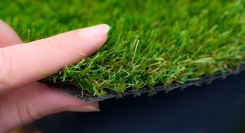 Bespoke Fake Grass Fitting dubai