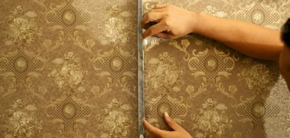 professional wallpaper removal